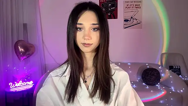 LinaMour online show from May 2026 10:19:01 PM