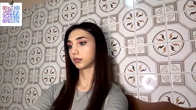 LinaMour online show from December 2025 10:15:01 PM