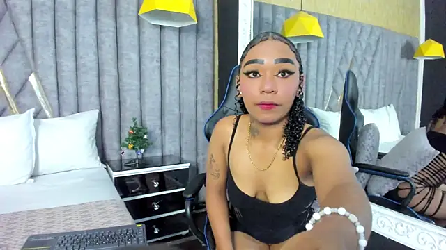 SkylerBloomm online show from December 2025 03:06:02 AM