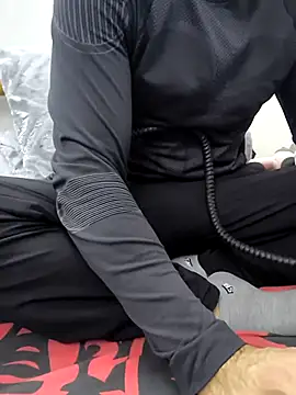 Snapshot of yazinyazin1 chatting on December 2025 07:13:01 PM yazinyazin1 online show from December 2025 07:13:01 PM