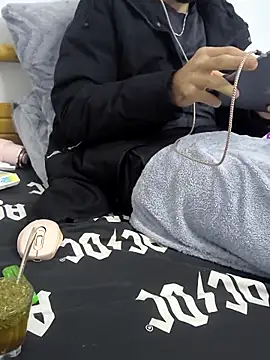 Snapshot of yazinyazin1 chatting on December 2025 01:23:01 PM yazinyazin1 online show from December 2025 01:23:01 PM