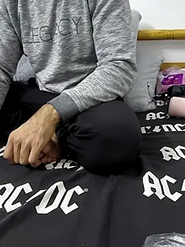 Snapshot of yazinyazin1 chatting on November 2025 02:04:01 AM yazinyazin1 online show from November 2025 02:04:01 AM