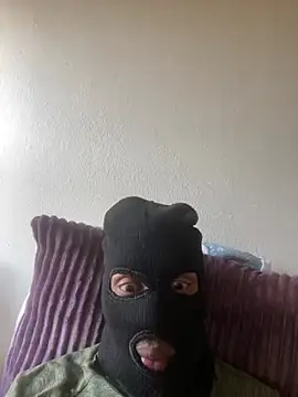 fitsexyman online show from April 2026 02:12:02 PM