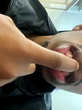 fitsexyman online show from October 2025 11:42:02 AM