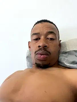 fitsexyman online show from November 2025 05:00:01 AM