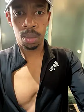Snapshot of fitsexyman chatting on October 2025 01:34:01 PM fitsexyman online show from October 2025 01:34:01 PM