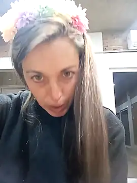 Snapshot of Heisi-Sex chatting on September 2025 01:35:01 AM Heisi-Sex online show from September 2025 01:35:01 AM