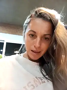 Snapshot of Heisi-Sex chatting on October 2025 12:22:02 AM Heisi-Sex online show from October 2025 12:22:02 AM