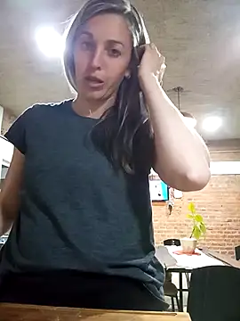 Snapshot of Heisi-Sex chatting on September 2025 12:06:02 AM Heisi-Sex online show from September 2025 12:06:02 AM