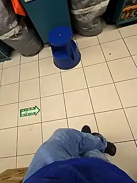 Snapshot of sisman31 chatting on October 2025 10:46:02 PM sisman31 online show from October 2025 10:46:02 PM