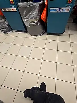 Snapshot of sisman31 chatting on October 2025 10:22:02 PM sisman31 online show from October 2025 10:22:02 PM