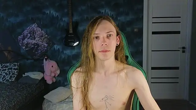 Snapshot of artass2 chatting on June 2026 01:46:01 AM artass2 online show from June 2026 01:46:01 AM