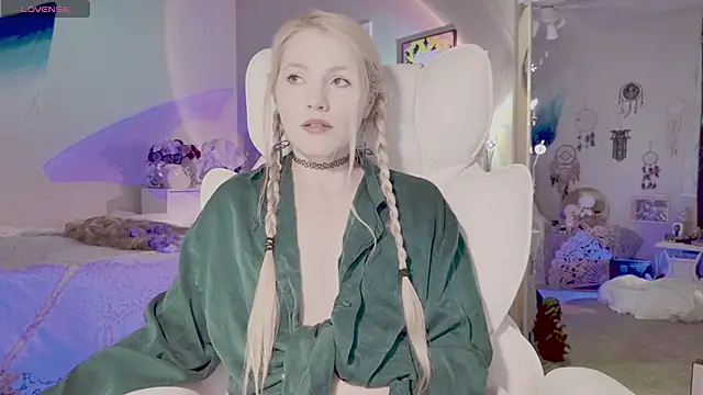 Talulaa online show from November 2025 06:33:01 PM