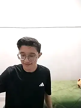 SantiagoRusso18 online show from January 2026 03:59:02 PM