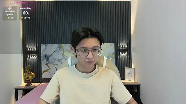 Snapshot of SantiagoRusso18 chatting on November 2025 03:21:01 AM SantiagoRusso18 online show from November 2025 03:21:01 AM