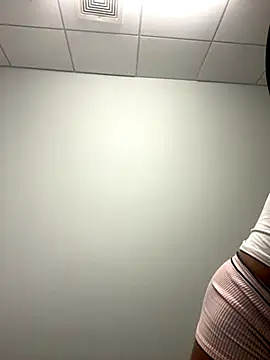 Idonotcherishu online show from October 2025 01:53:02 AM