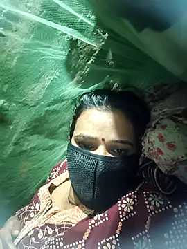 Manvi tyagi online show from October 2025 08:10:01 PM