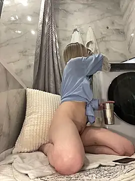 Kitty Kisss online show from December 2025 11:14:02 PM