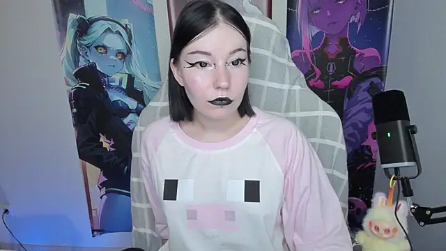 Snapshot of MargarettRose chatting on December 2025 02:01:01 AM MargarettRose online show from December 2025 02:01:01 AM