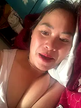 tuyetnhi-00 online show from September 2025 05:09:02 AM