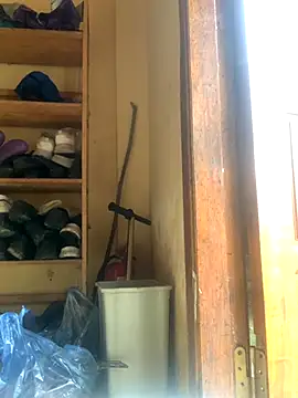 tuyetnhi-00 online show from September 2025 03:05:01 AM