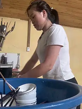 tuyetnhi-00 online show from October 2025 11:25:02 PM