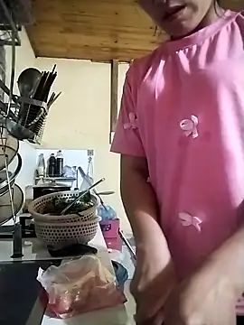 tuyetnhi-00 online show from October 2025 11:33:02 AM