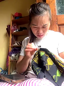 tuyetnhi-00 online show from October 2025 02:01:02 AM