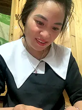 tuyetnhi-00 online show from November 2025 10:20:02 AM