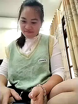 tuyetnhi-00 online show from November 2025 12:47:01 AM