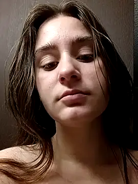 freakylittlebitch69 online show from October 2025 03:13:02 PM