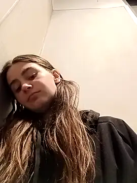 freakylittlebitch69 online show from September 2025 12:09:02 PM