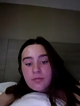 freakylittlebitch69 online show from October 2025 09:04:02 PM