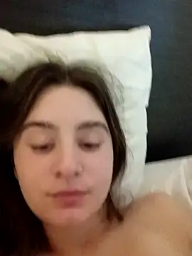 freakylittlebitch69 online show from September 2025 10:38:02 PM