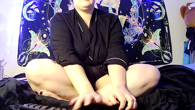 Princessblazed444 online show from February 2026 07:03:01 PM