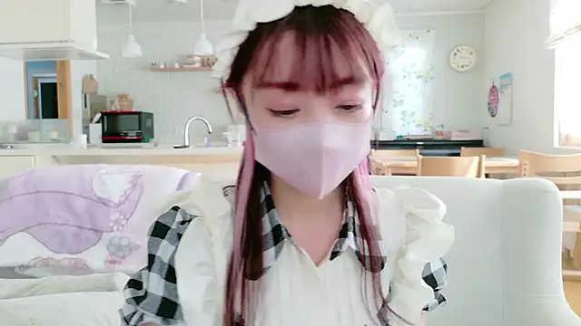 Snapshot of SUZU_1201 chatting on January 2026 01:12:02 AM SUZU 1201 online show from January 2026 01:12:02 AM