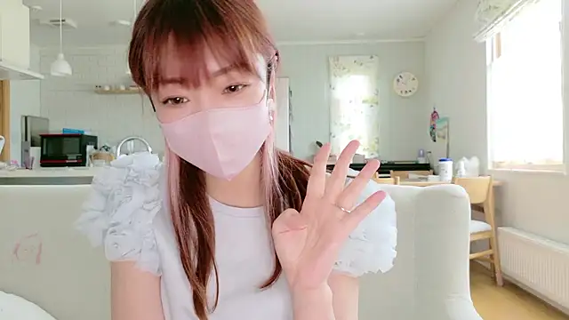 Snapshot of SUZU_1201 chatting on May 2026 01:01:02 AM SUZU 1201 online show from May 2026 01:01:02 AM