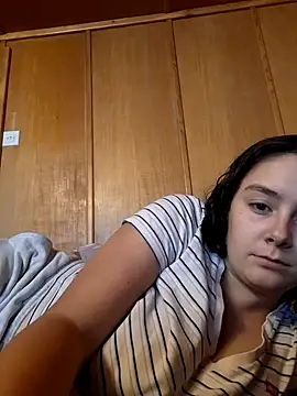 YoungLiisaxx online show from September 2025 11:38:01 AM