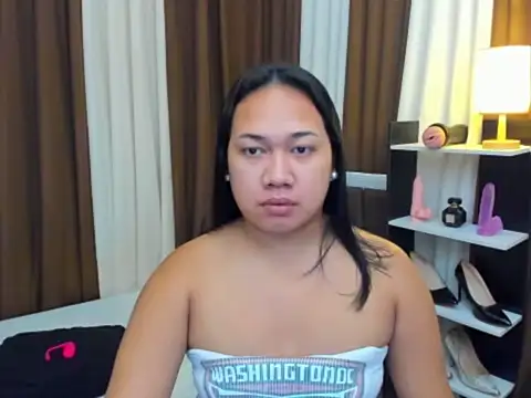 TsUncutKaren online show from October 2025 03:20:02 PM