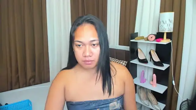 TsUncutKaren online show from September 2025 04:34:02 PM