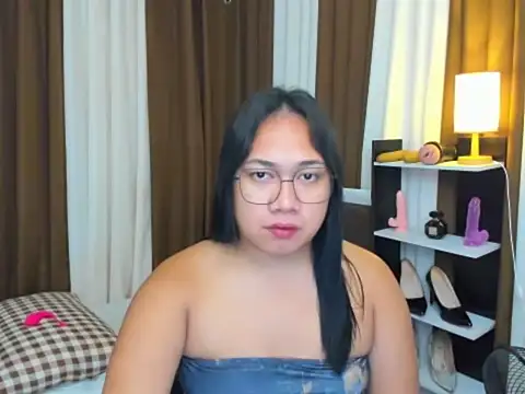 TsUncutKaren online show from September 2025 05:42:02 PM