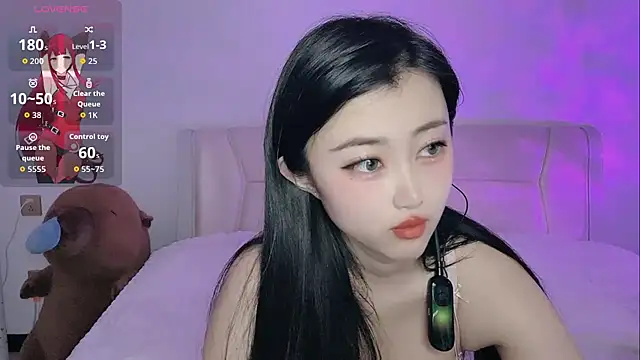 XiaoQiao online show from November 2025 04:51:02 AM