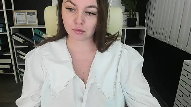  feel me  online show from November 2025 01:42:02 AM