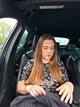 Luna Lynn online show from April 2026 03:38:02 PM