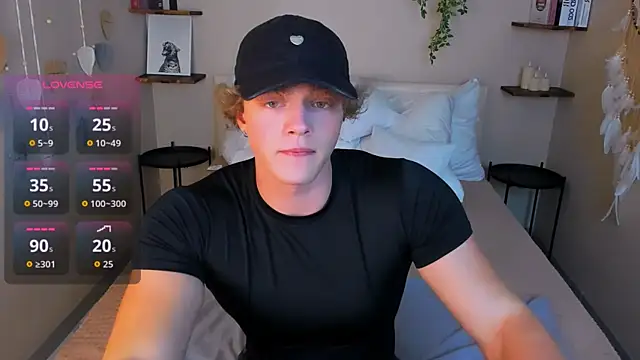 ChaseMuscular online show from November 2025 10:37:02 AM