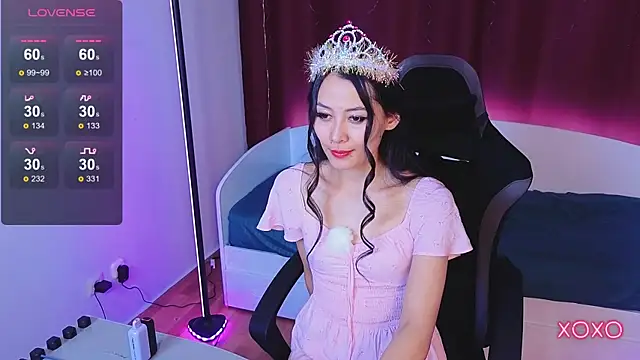 Milly  Foxy online show from November 2025 12:06:01 PM