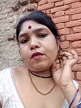 Priya tyagi online show from September 2025 12:16:01 PM