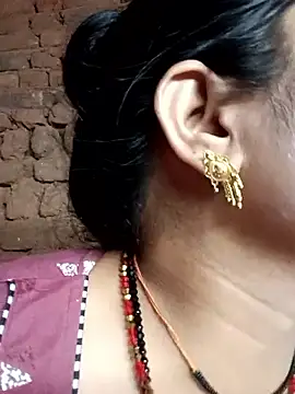 Priya tyagi online show from September 2025 08:42:01 AM