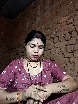 Priya tyagi online show from September 2025 08:32:01 AM