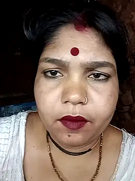Priya tyagi online show from September 2025 10:42:02 PM